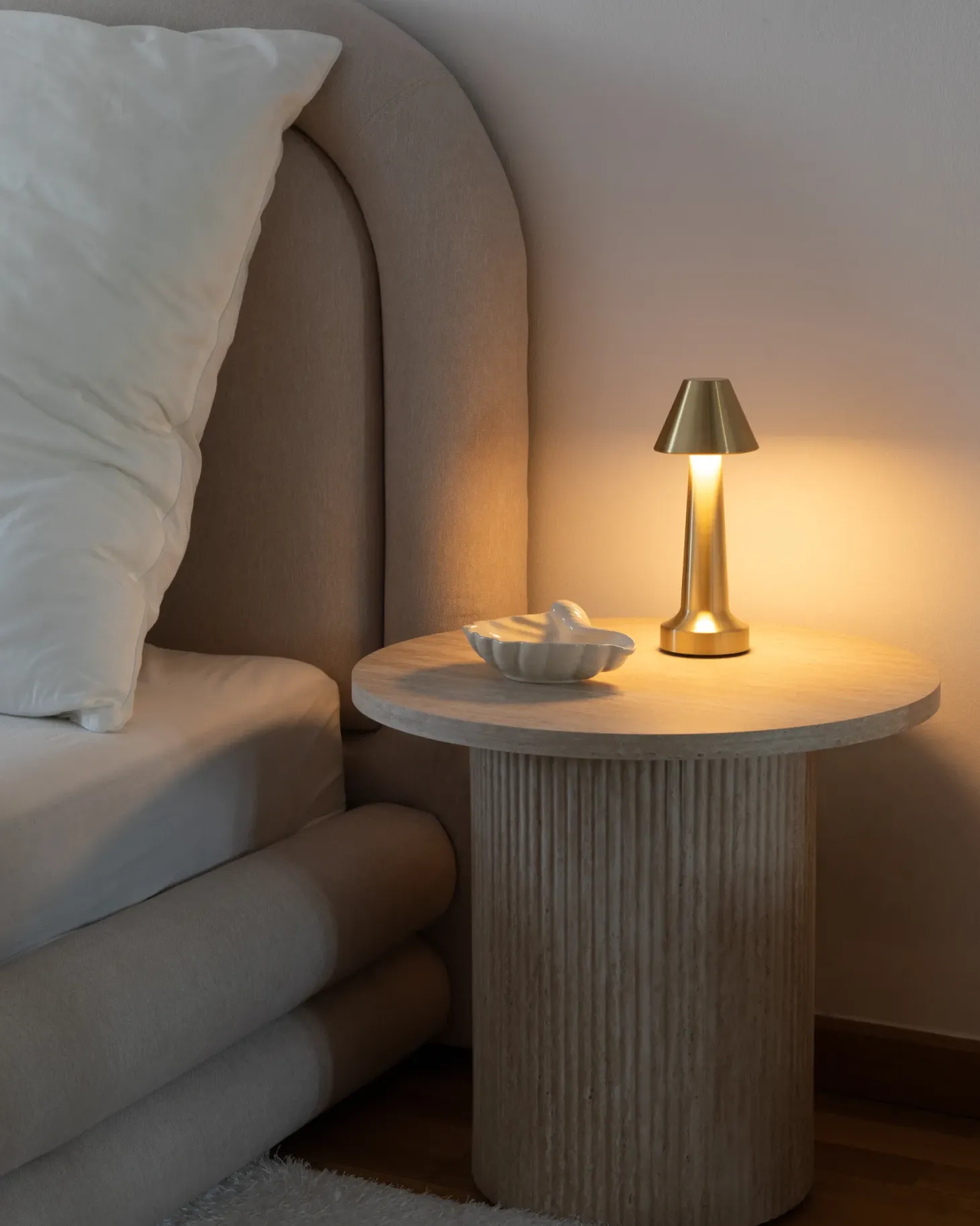 Zestaw 2 bezprzewodowych lamp stołowych LED JOANES Ze ściemniaczem Metal Złoty