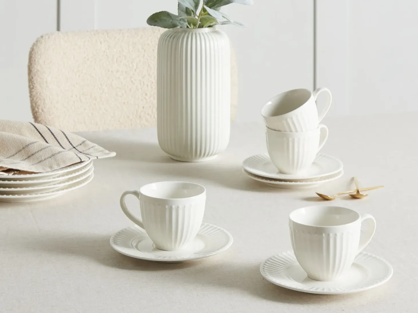 Zestaw 4 filiżanek ze spodkami COWSLIP Porcelana Biały