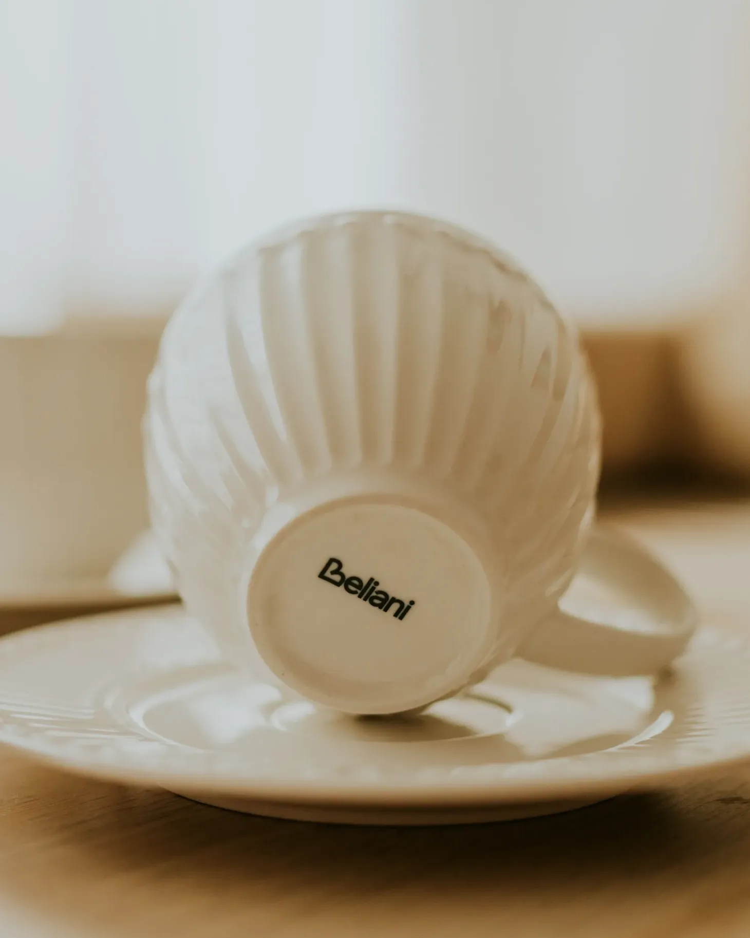 Zestaw 4 filiżanek ze spodkami COWSLIP Porcelana Biały