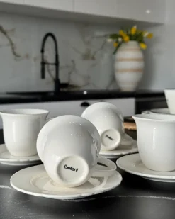 Zestaw 8 filiżanek ze spodkami ELDERBERRY Porcelana Biały