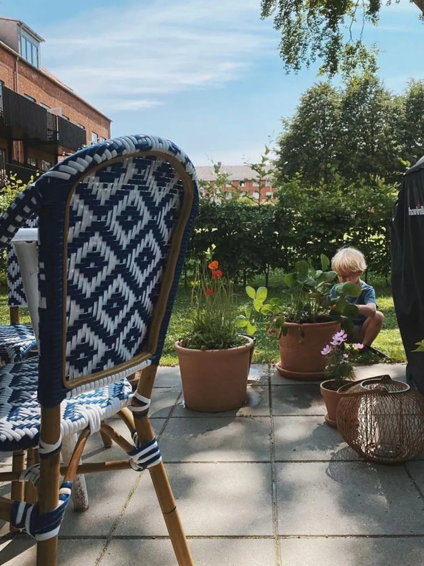 Zestaw 4 krzeseł ogrodowych RIFREDDO Technorattan Niebieski