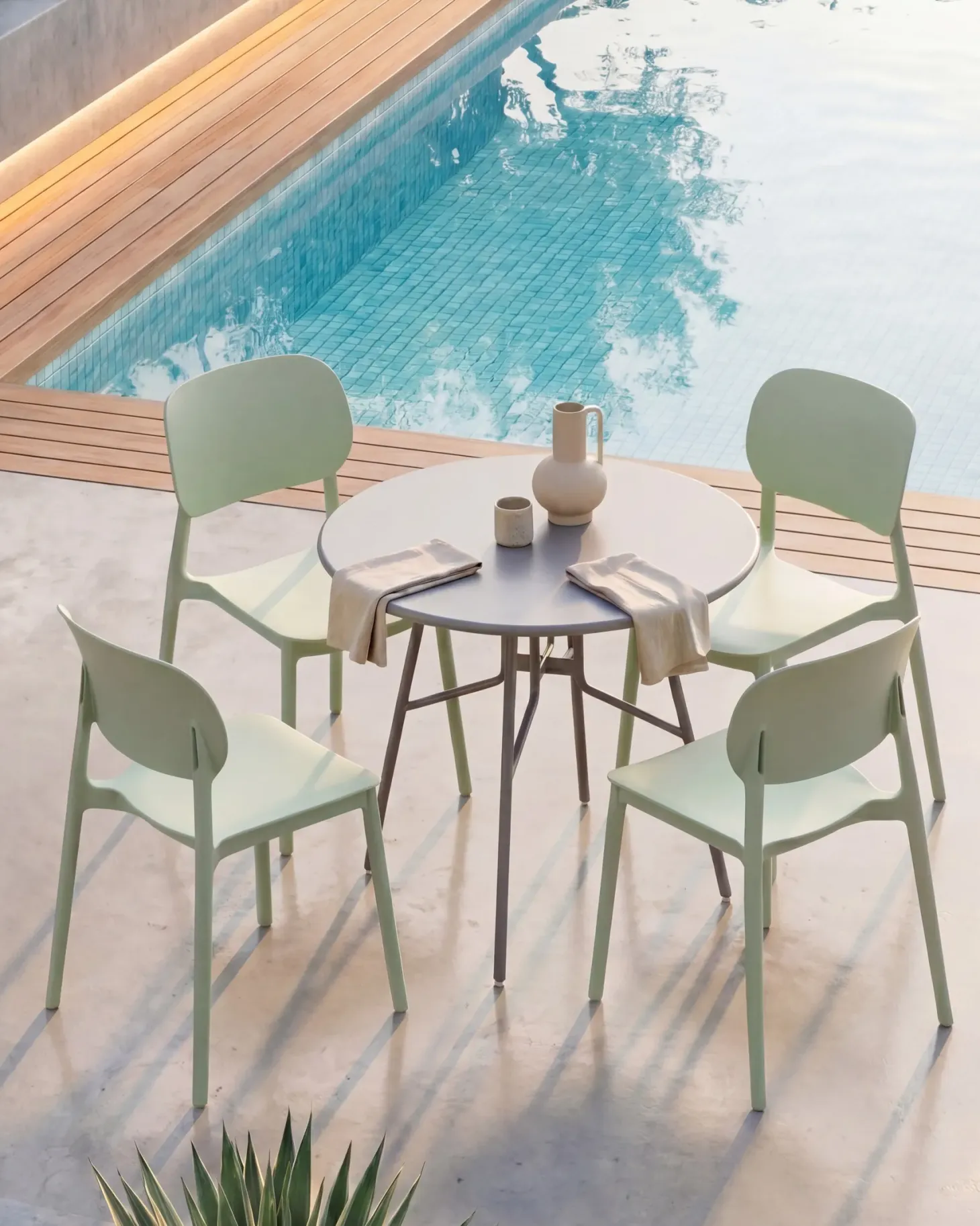 Zestaw 4 krzeseł ogrodowych TUPIZA Jasnozielony