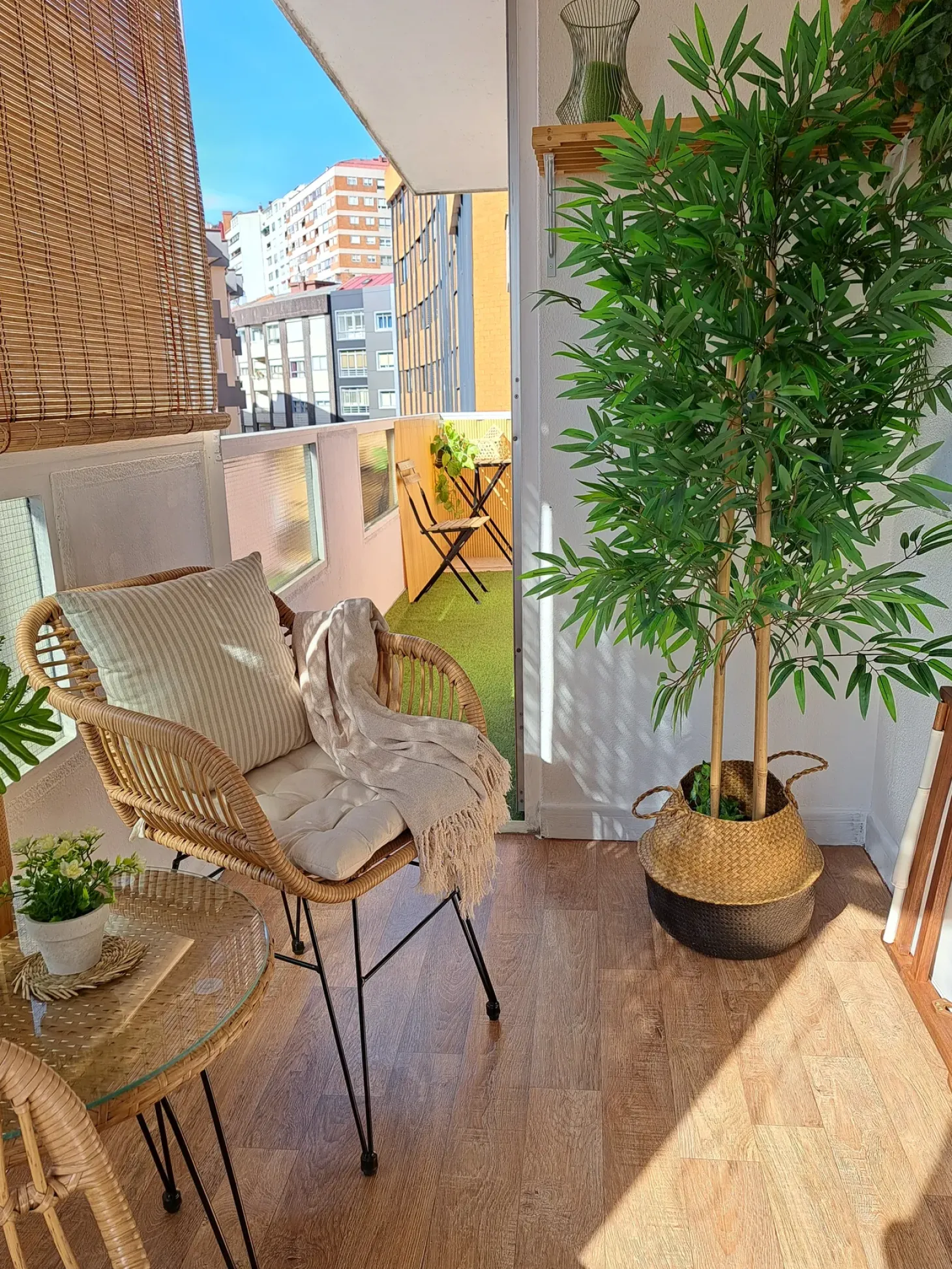 Zestaw mebli balkonowych z poduszkami TROPEA II Technorattan Naturalny
