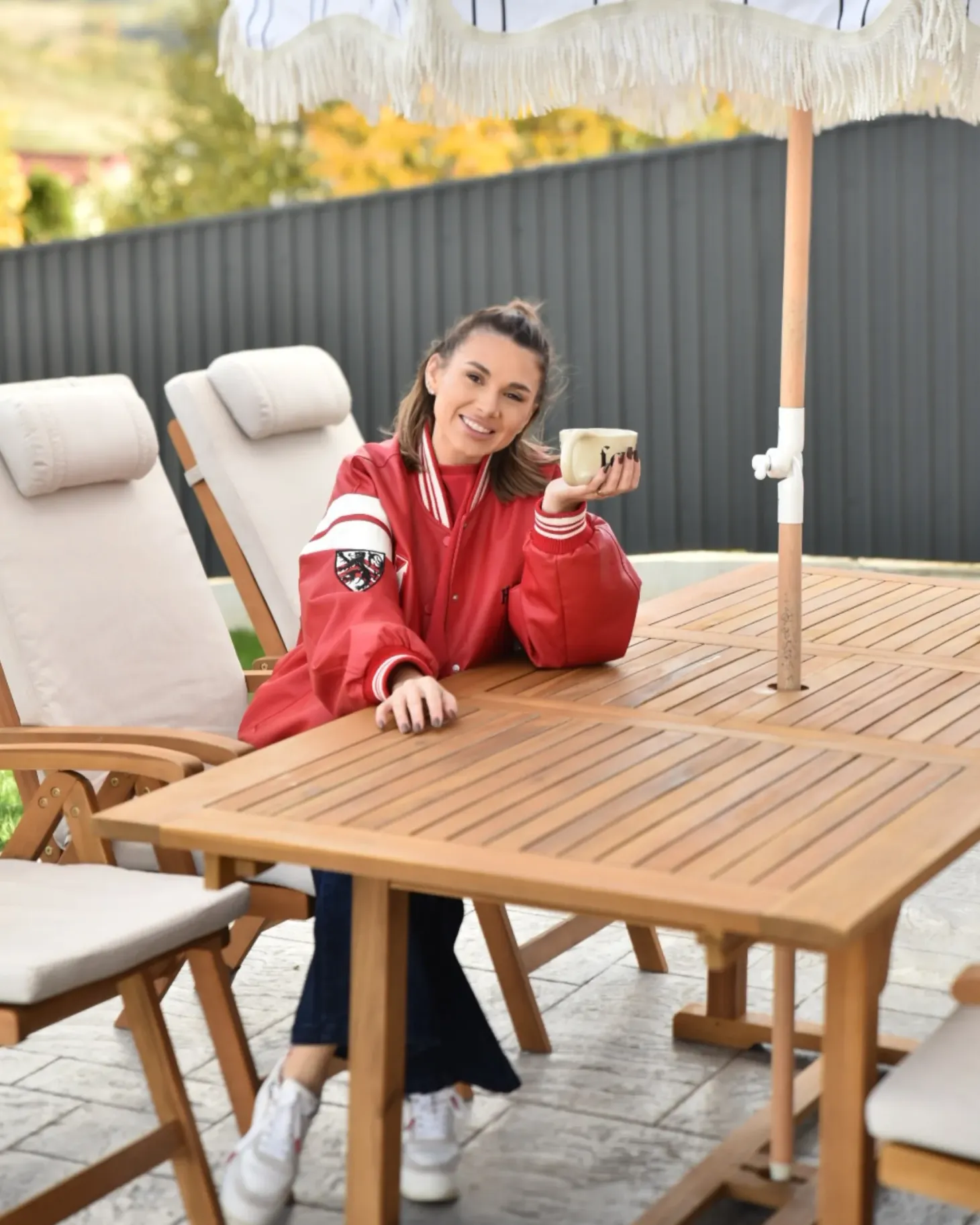 Zestaw ogrodowy dla 6 osób JAVA PREMIUM Jasnobeżowy Drewno akacjowe
