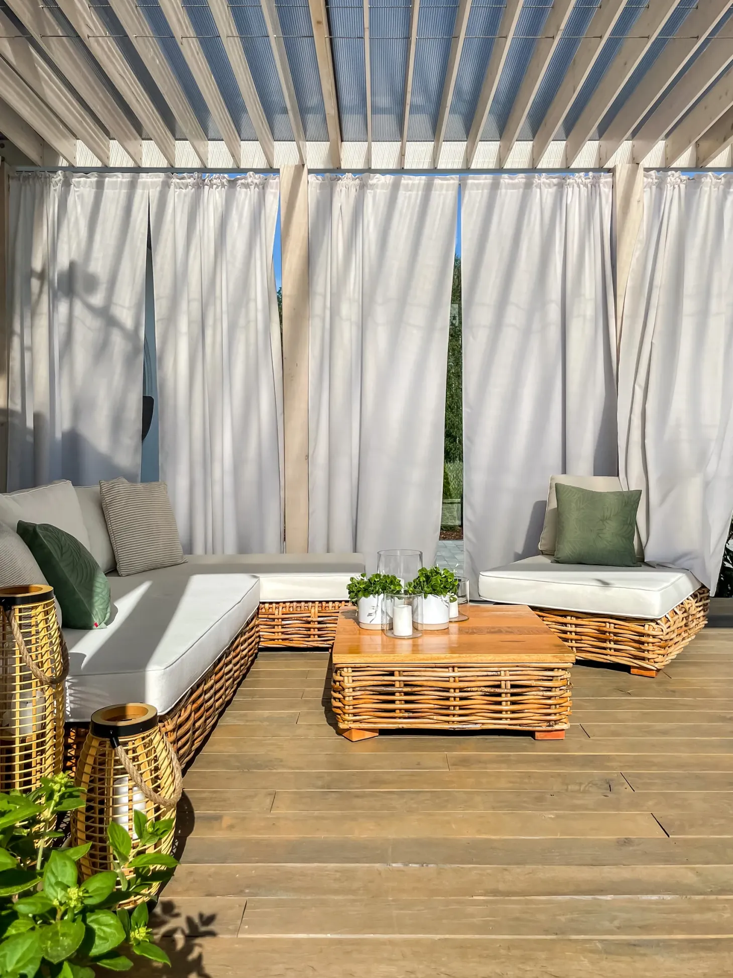 Zestaw ogrodowy ze stolikiem dla 4 osób VARALLO Lewostronny Naturalny Rattan Modułowy
