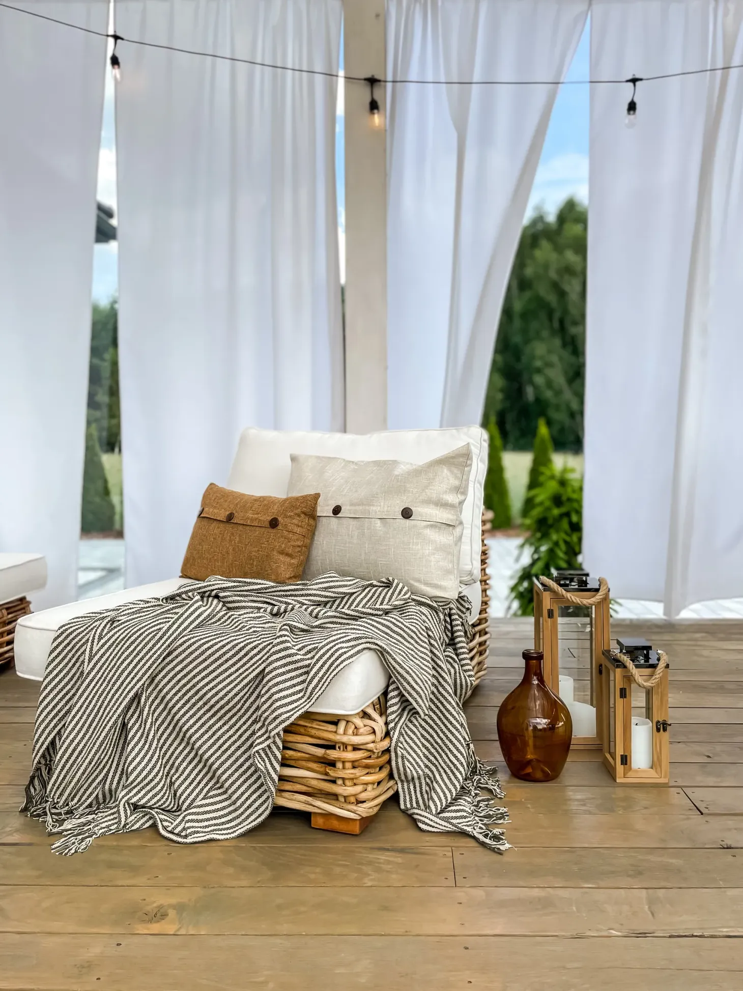 Zestaw ogrodowy ze stolikiem dla 4 osób VARALLO Lewostronny Naturalny Rattan Modułowy