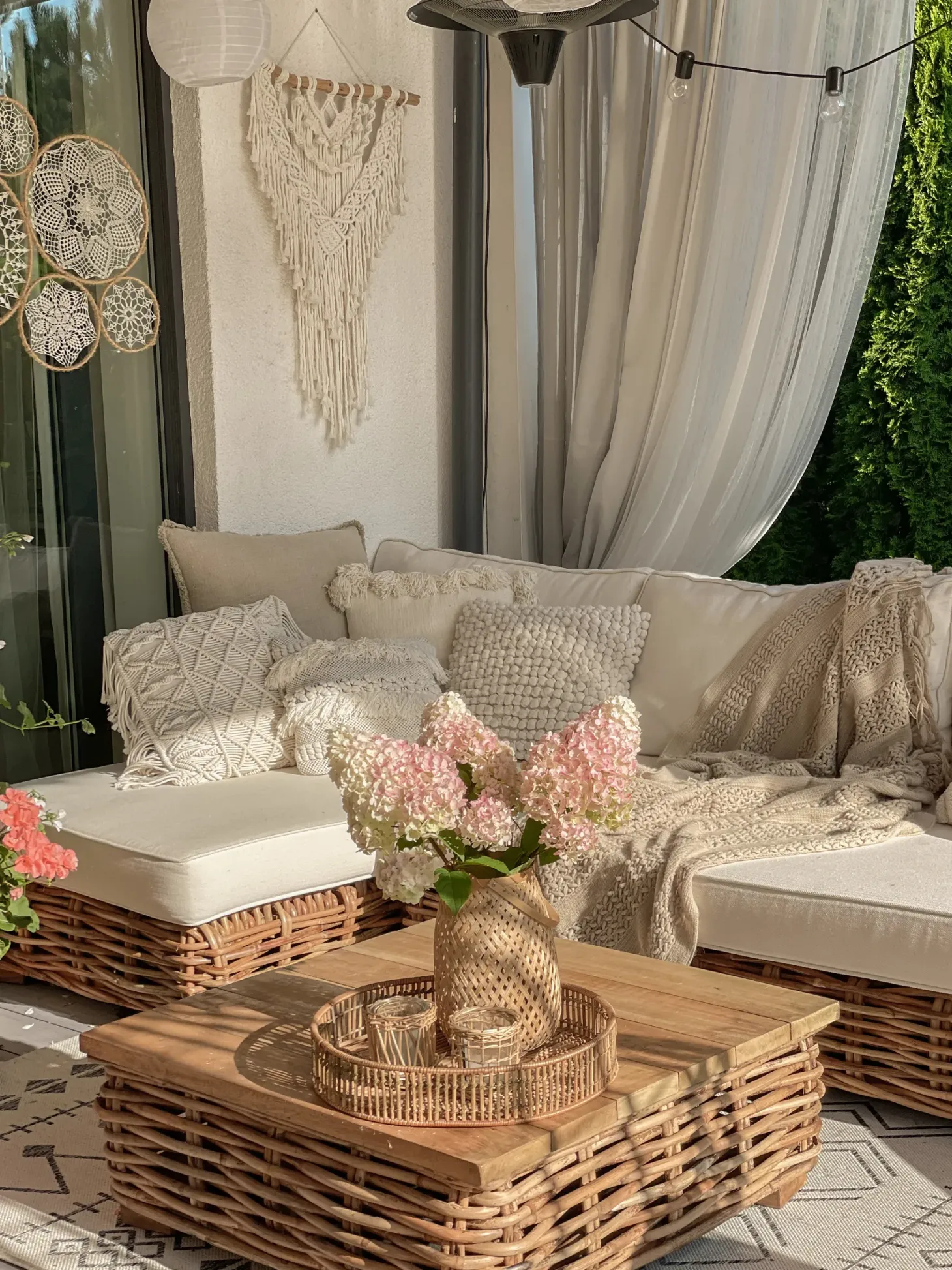 Zestaw ogrodowy ze stolikiem dla 4 osób VARALLO Lewostronny Naturalny Rattan Modułowy