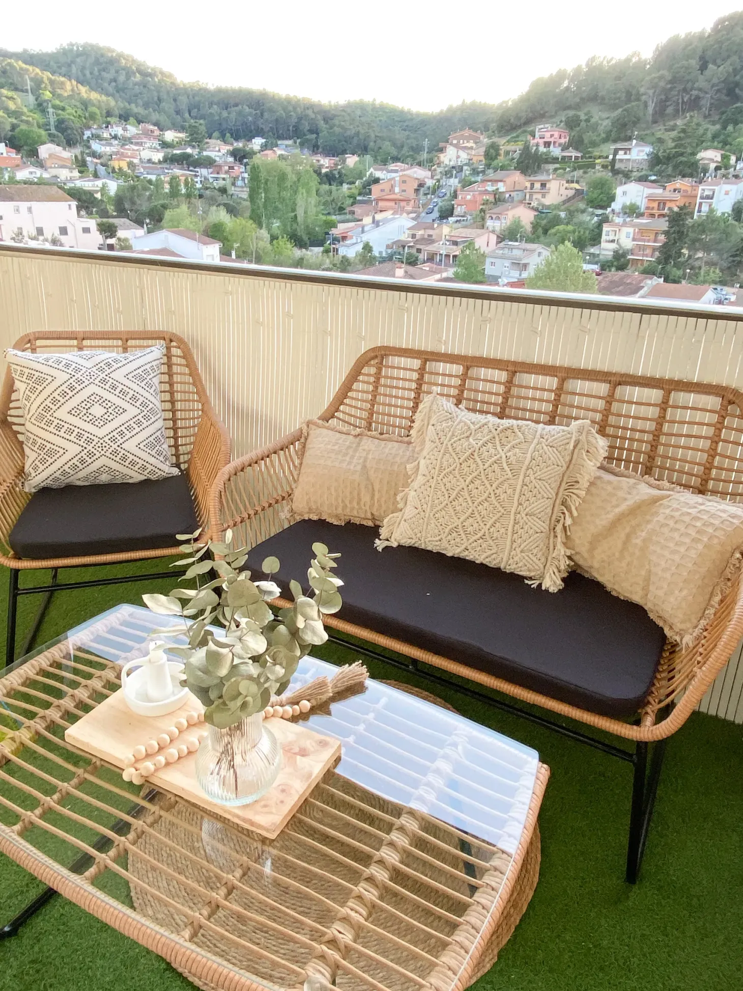 Zestaw ogrodowy ze stolikiem dla 4 osób MINORI Beżowy Technorattan