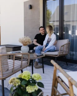 Zestaw ogrodowy ze stolikiem dla 4 osób CORINTH II Naturalny Technorattan