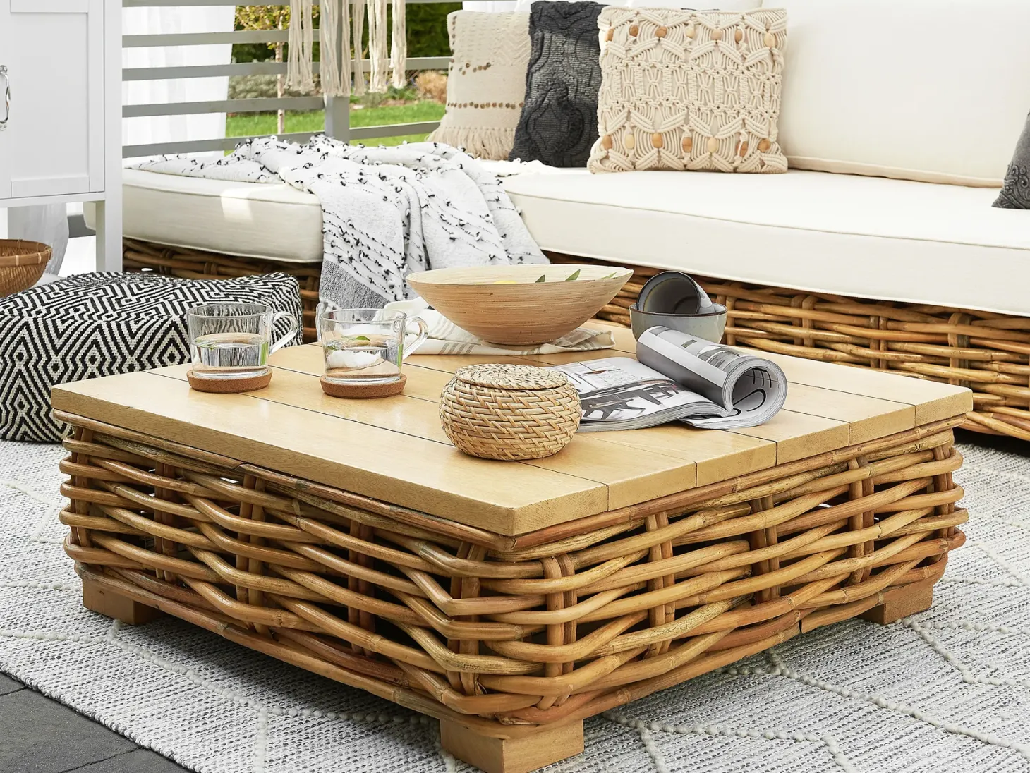 Zestaw ogrodowy ze stolikiem dla 4 osób VARALLO Prawostronny Naturalny Rattan Modułowy