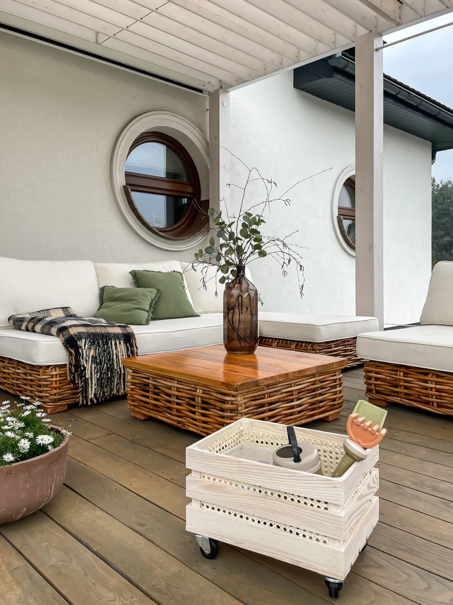 Zestaw ogrodowy ze stolikiem dla 4 osób VARALLO Prawostronny Naturalny Rattan Modułowy