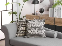 Zestaw 2 poduszek dekoracyjnych SIRVAN Bawełna 45 x 45 cm Czarny Wzór geometryczny