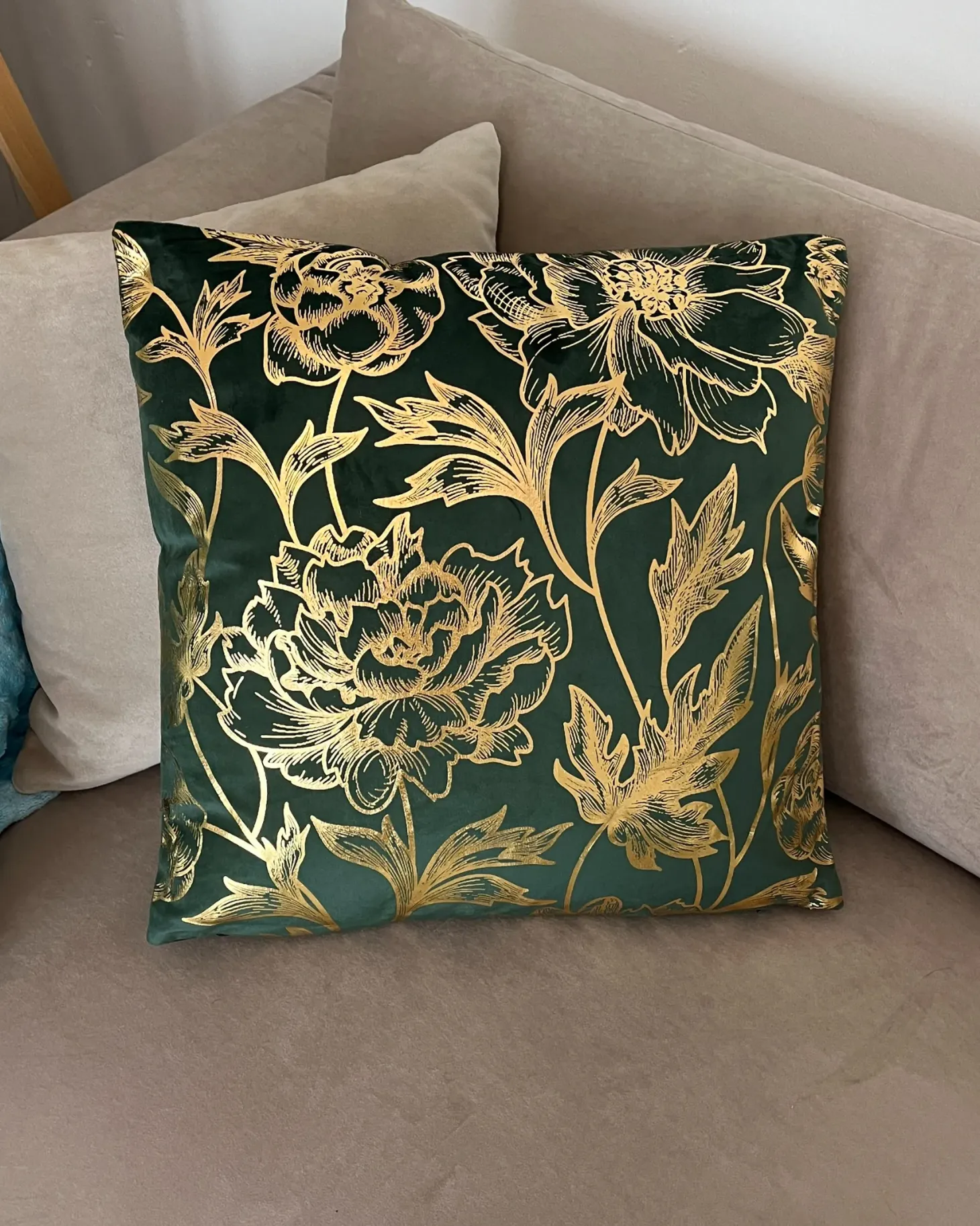 Zestaw 2 poduszek dekoracyjnych DAFFODIL Welur 45 x 45 cm Szmaragdowy Wzór kwiatowy