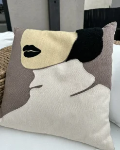 Zestaw 2 poduszek dekoracyjnych SILPHIUM Bawełna 45 x 45 cm Brązowy Wzór abstrakcyjny