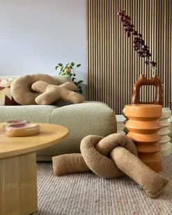 Zestaw 2 poduszek dekoracyjnych HESPERIS Boucle Jasnobrązowy Jednolity