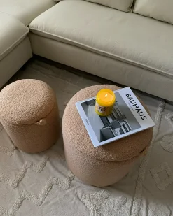 Zestaw 2 pufów ze schowkiem BEREA Boucle Jasnobrązowy